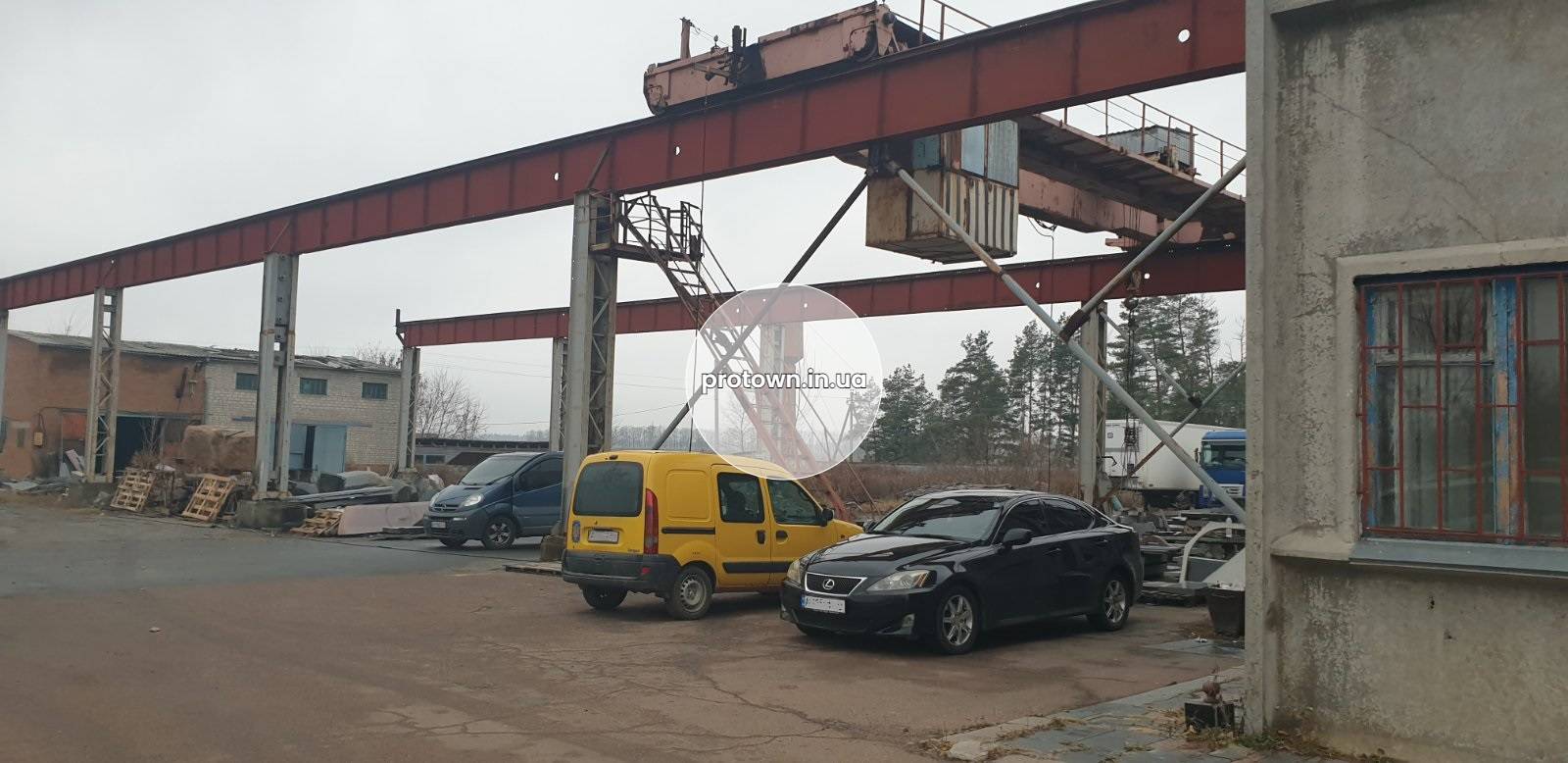 Продажа производственной базы в Радомышле. Земля в собственности